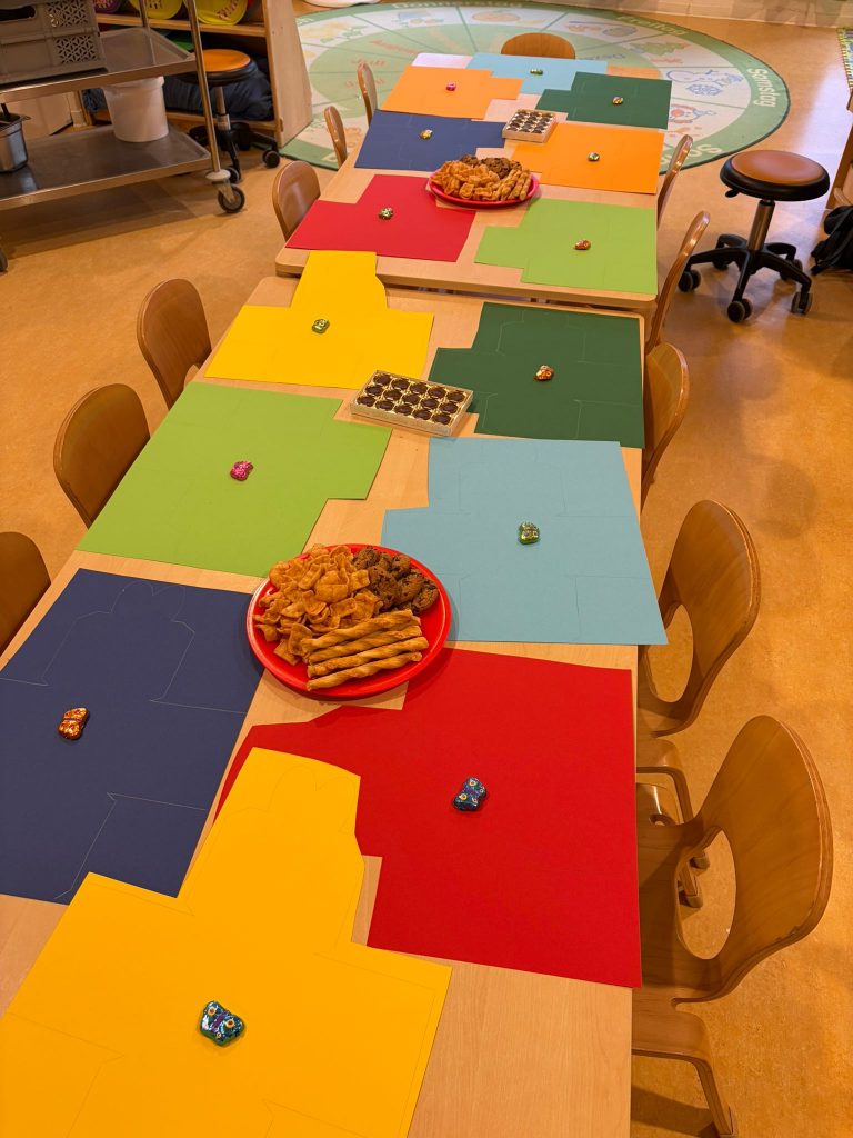 Gestern Abend wurde es in einer Gruppe in der Kita richtig gemütlich.