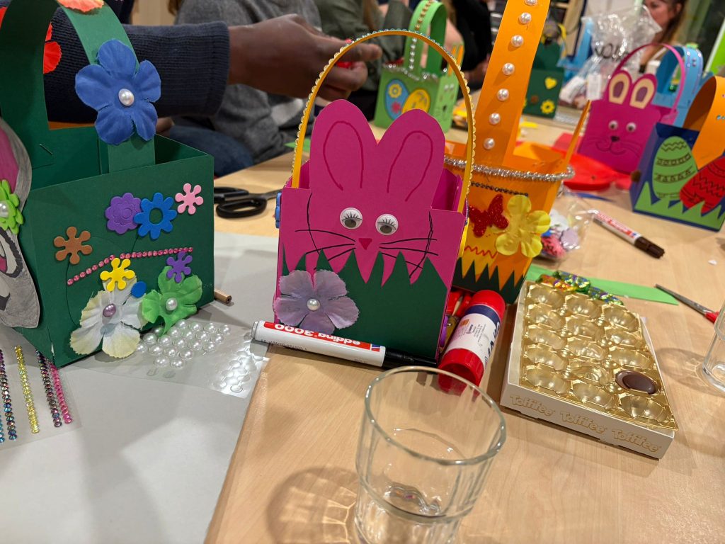 Gestern Abend wurde es in einer Gruppe in der Kita richtig gemütlich.