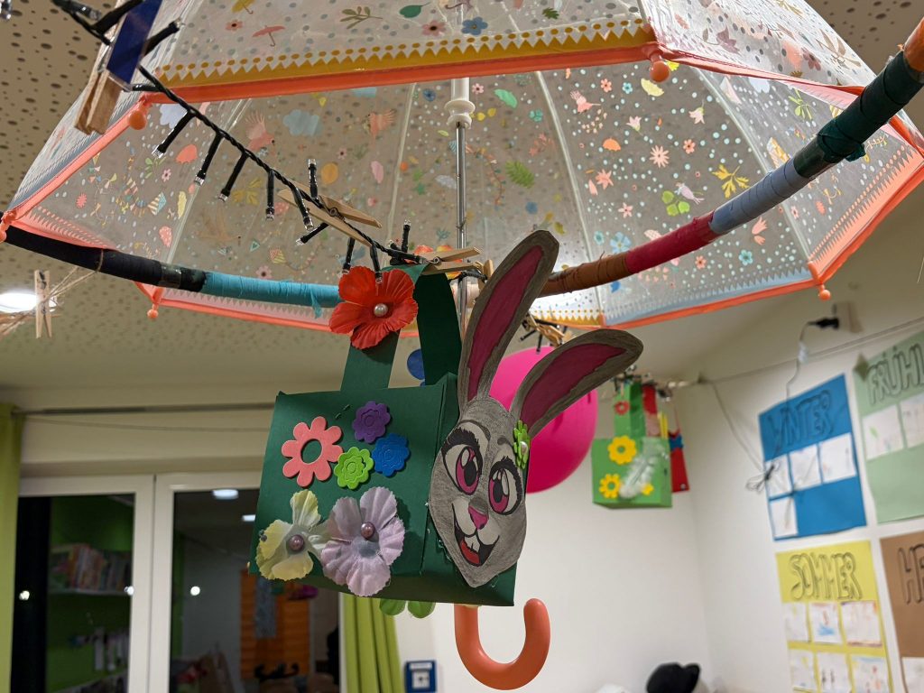 Gestern Abend wurde es in einer Gruppe in der Kita richtig gemütlich.