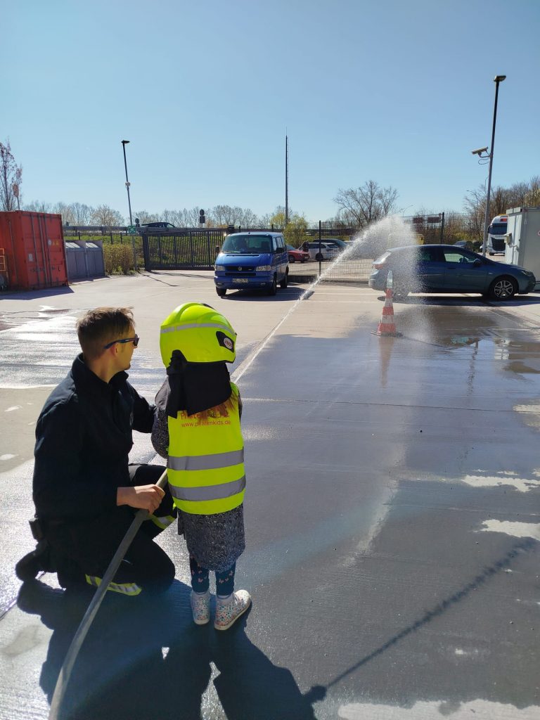 PHOTO 2026 04 10 11 04 001 768x1024