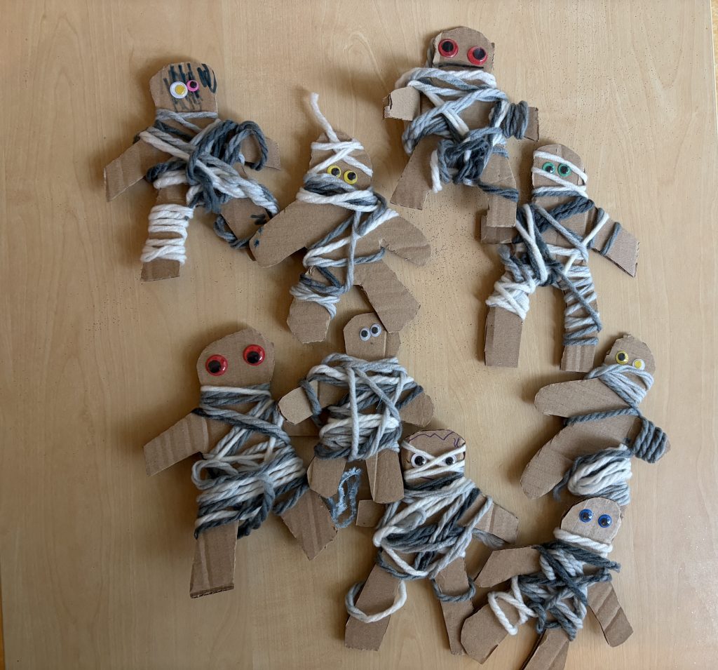 Unsere kreativen Halloween-Vorbereitungen!